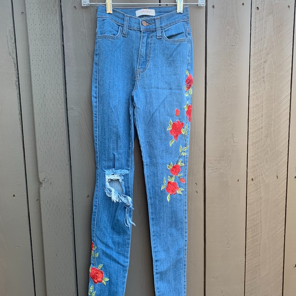 Vibrant Miu High Rise Rose Patch Skinny Jeans